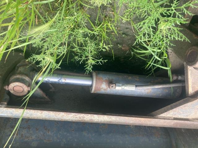 1990 Bobcat 3023 Hydraulic Cylinder