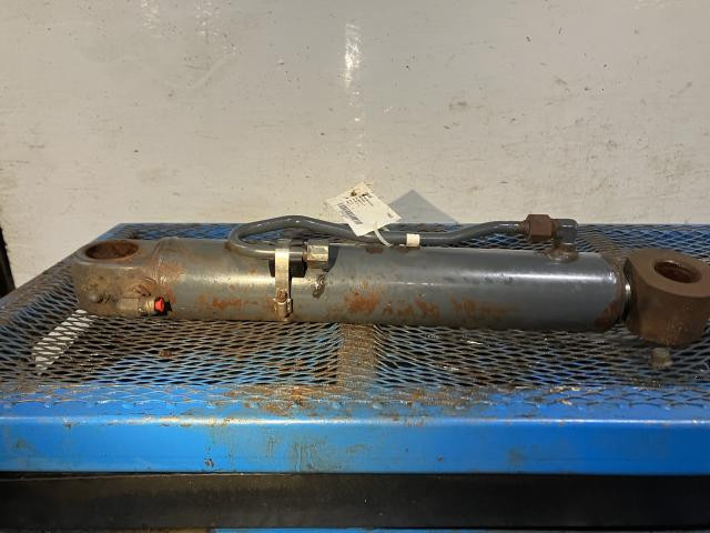 2017 John Deere 318G Left Hydraulic Cylinder: P/N AHC20747