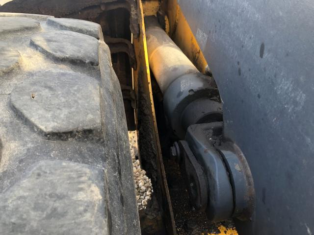 2015 John Deere 544K Right Hydraulic Cylinder: P/N AH227921