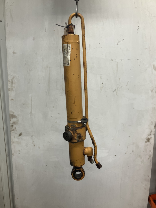 Case 580SK Right/Passenger Hydraulic Cylinder - Used | P/N 110306A1