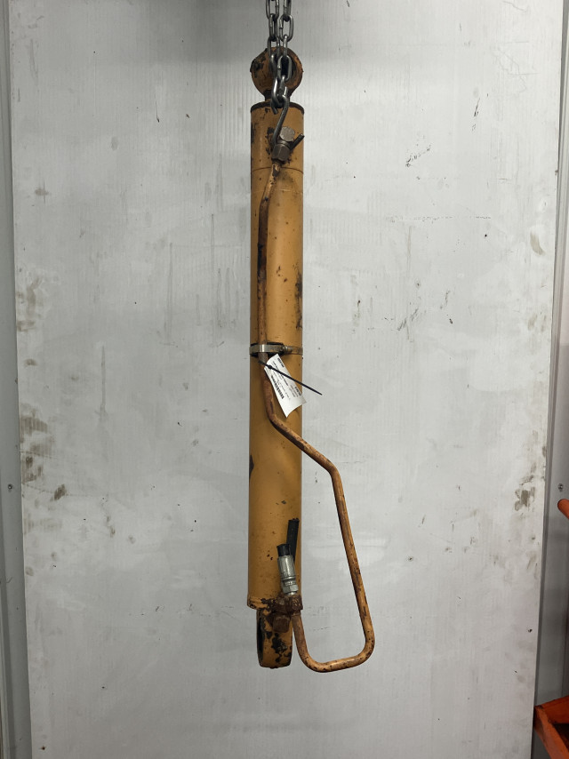 Case 580SK Left/Driver Hydraulic Cylinder - Used | P/N 1340976C1