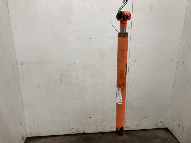 2008 Kubota B21 Right Hydraulic Cylinder: P/N 75545-63110
