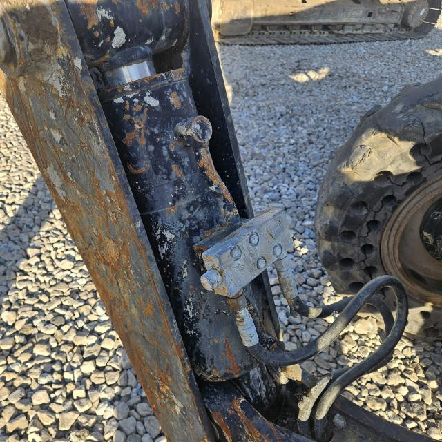 2016 Jlg G10-55A Right Hydraulic Cylinder: P/N 1001213065