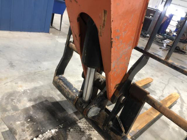 2012 Jlg G9-43A Hydraulic Cylinder: P/N 91513275