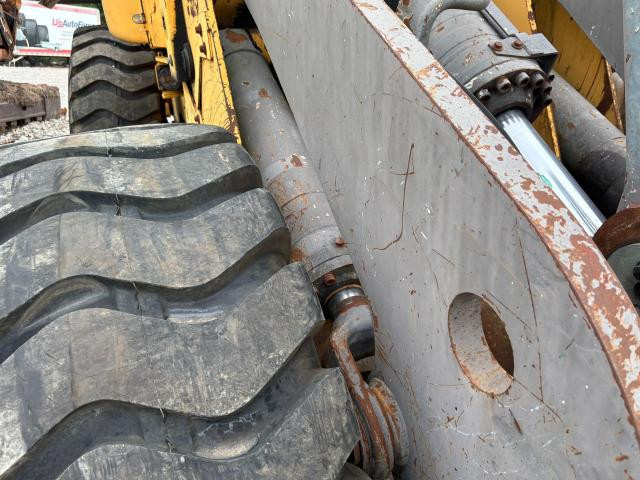 2006 Volvo L120E Right Hydraulic Cylinder: P/N VOE11107857