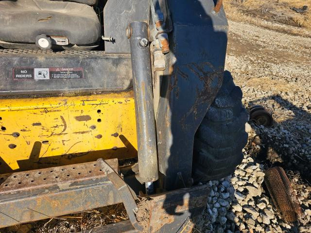 2006 New Holland L180 Left Hydraulic Cylinder: P/N 87038982