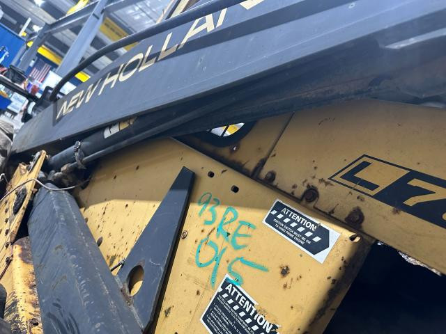 1993 New Holland L785 Left Hydraulic Cylinder: P/N 596563