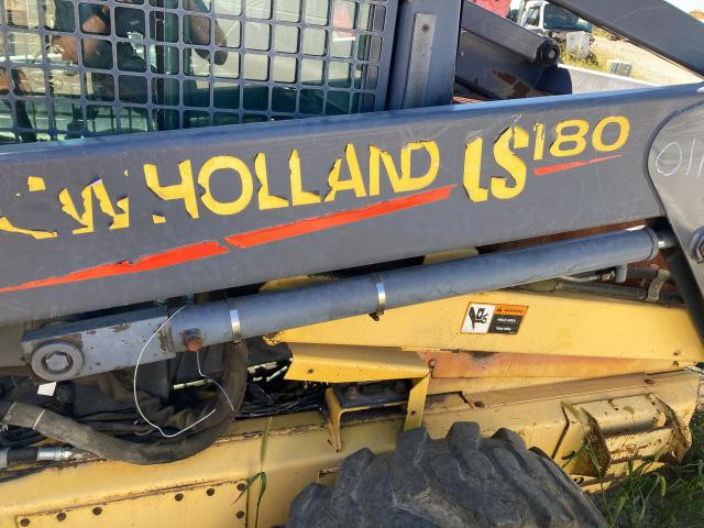 2001 New Holland LS180 Left Hydraulic Cylinder: P/N 86590828