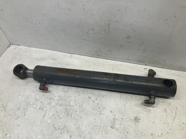 2001 New Holland LS180 Hydraulic Cylinder: P/N 86590829