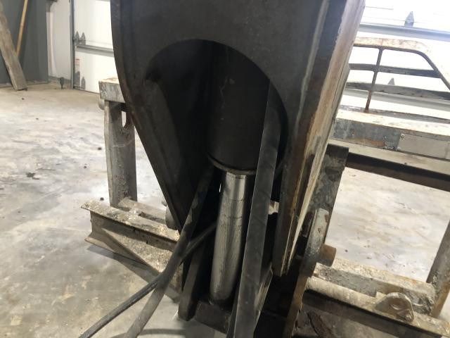 2007 New Holland M459 Hydraulic Cylinder: P/N 87590836