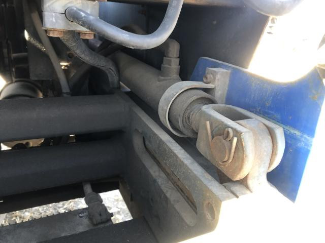 2002 Princeton PBX Left Hydraulic Cylinder: P/N P70.911B