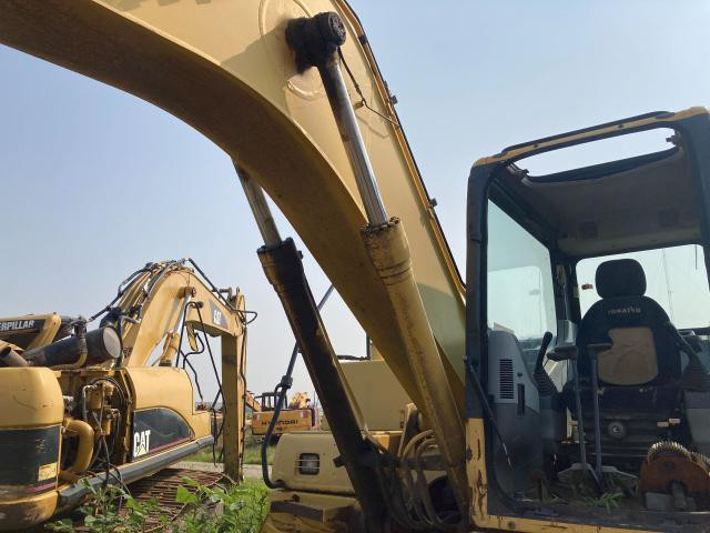 2004 Komatsu PC160LC-7 Hydraulic Cylinder: P/N 707-01-XX950