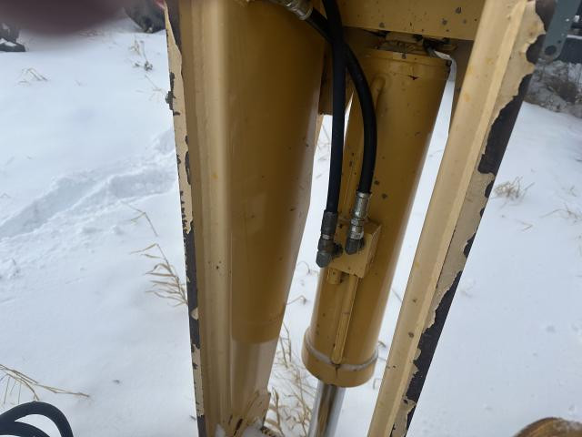 2008 Gehl RS6-42 Hydraulic Cylinder: P/N 50315686