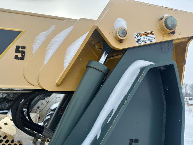 2008 Gehl RS6-42 Left Hydraulic Cylinder: P/N 50315685