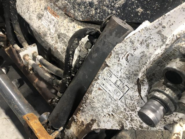 2016 Bobcat S510 Left Hydraulic Cylinder: P/N 7338638