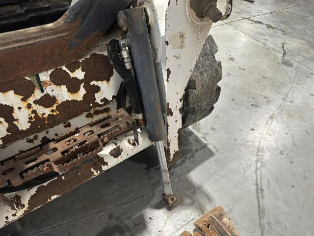 2015 Bobcat S570 Left Hydraulic Cylinder: P/N 7338638