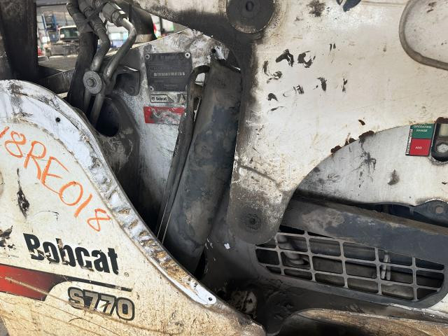 2018 Bobcat S770 Right Hydraulic Cylinder: P/N 7245374