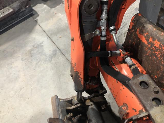 2016 Kubota SSV65 Right Hydraulic Cylinder