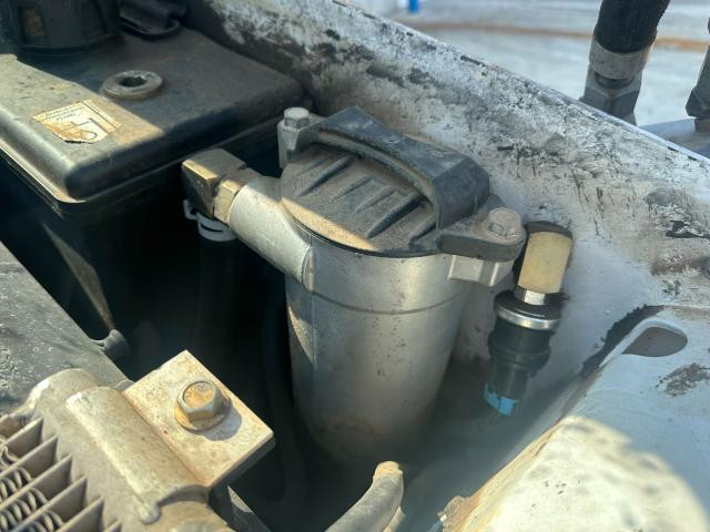 2016 Bobcat S650 Equip Hydraulic Filter: P/N 7248871