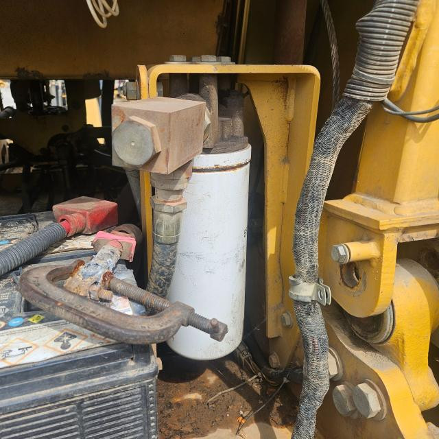 1995 John Deere 750C Hydraulic, Misc. Parts: P/N AT144994