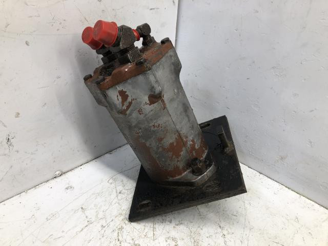 1980 Case 1830 Right Hydraulic Motor: P/N D60104
