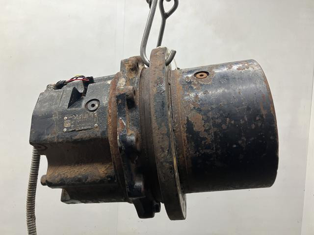 2017 John Deere 333G Left Hydraulic Motor: P/N AT438420