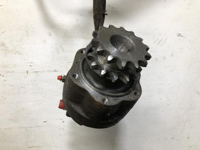 2006 Gehl 5640 Left Hydraulic Motor: P/N 140575