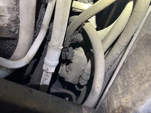 1990 Bobcat 743 Left Hydraulic Motor: P/N 6567421