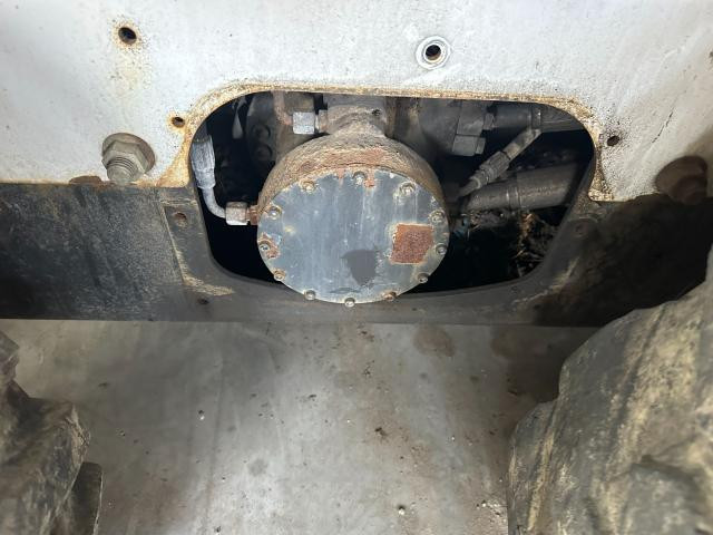 2012 Bobcat S650 Right Hydraulic Motor: P/N 7253515