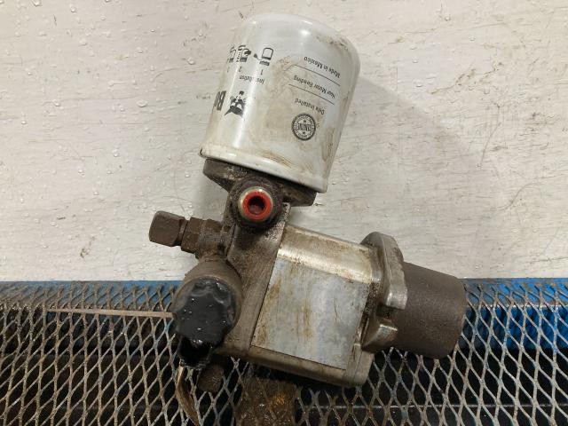 2015 Bobcat T650 Hydraulic Motor: P/N 7265577