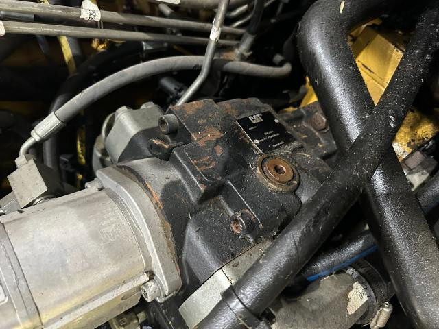 2008 Cat 272C Hydraulic Pump: P/N 258-2554