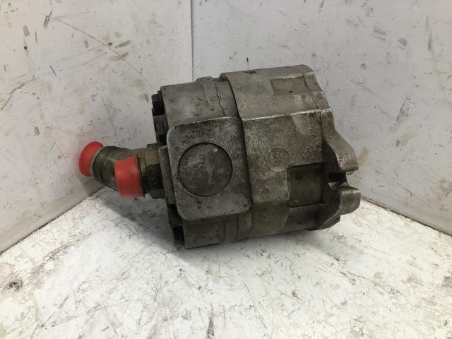 1999 Gradall 534D-6 Hydraulic Pump: P/N 9108-3296
