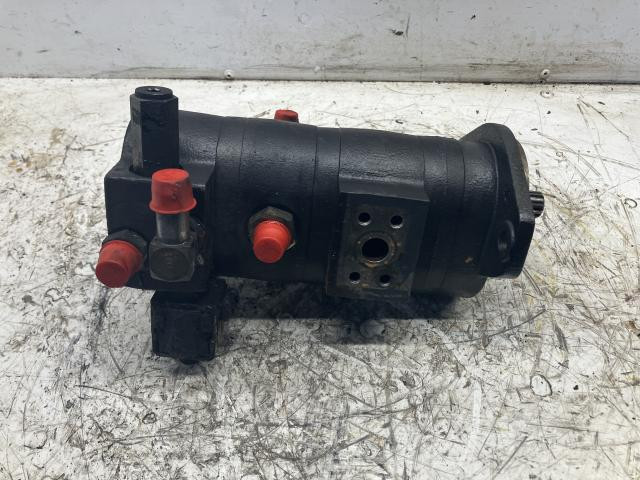 2019 Bobcat S850 Hydraulic Pump: P/N 7409991REM