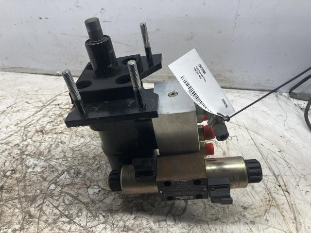 2004 Cat TH360B Hydraulic Valve: P/N 233-6075