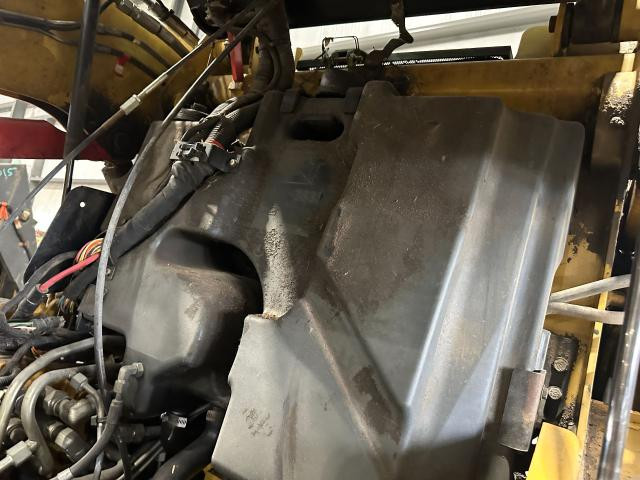 2008 Cat 272C Hydraulic Reservoir: P/N 258-2831