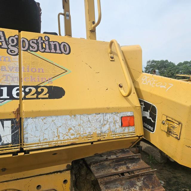 1995 John Deere 750C Right Hydraulic Reservoir: P/N AT307041
