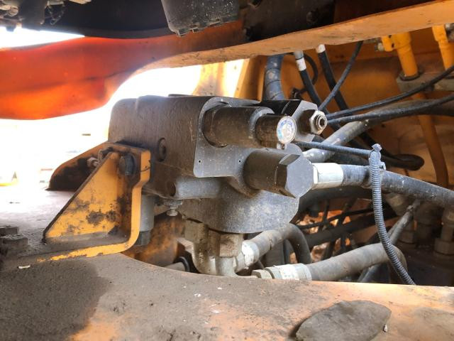 2020 Hyundai HL940XT Hydraulic Valve: P/N 31WD-90000