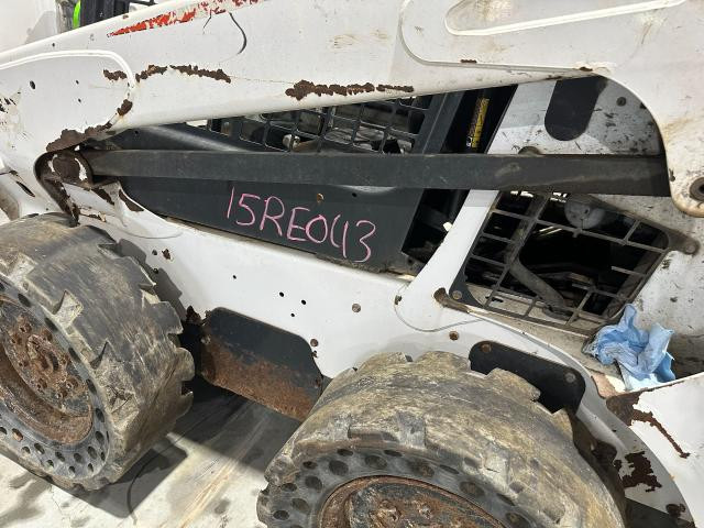 2015 Bobcat S570 Left Linkage: P/N 7282605