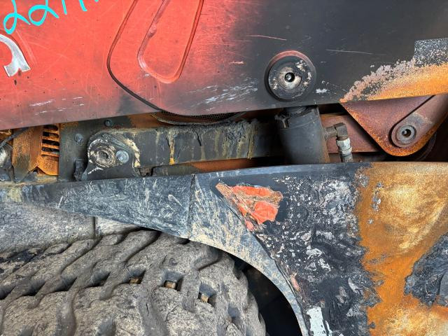 2022 Kubota SVL97-2 Left Linkage: P/N V0611-72500