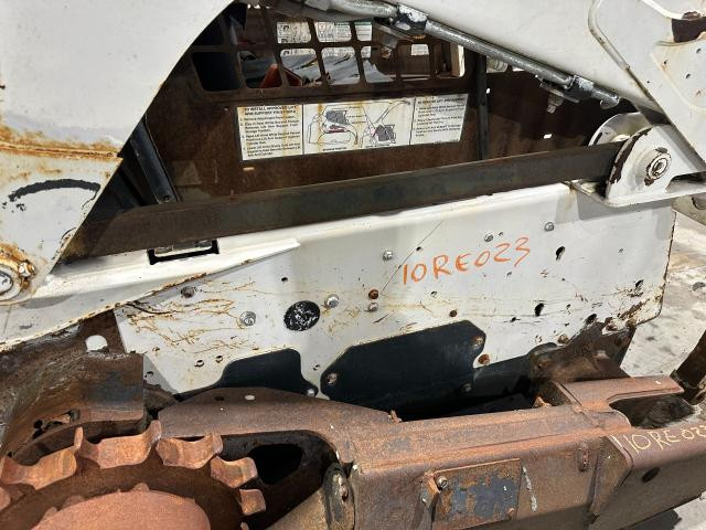 2010 Bobcat T190 Right Linkage: P/N 6727863