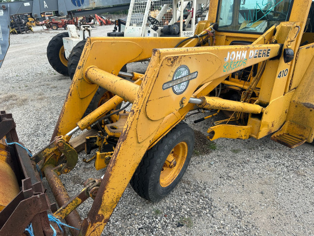 John Deere 410 Loader Arm - Used | P/N AT32895