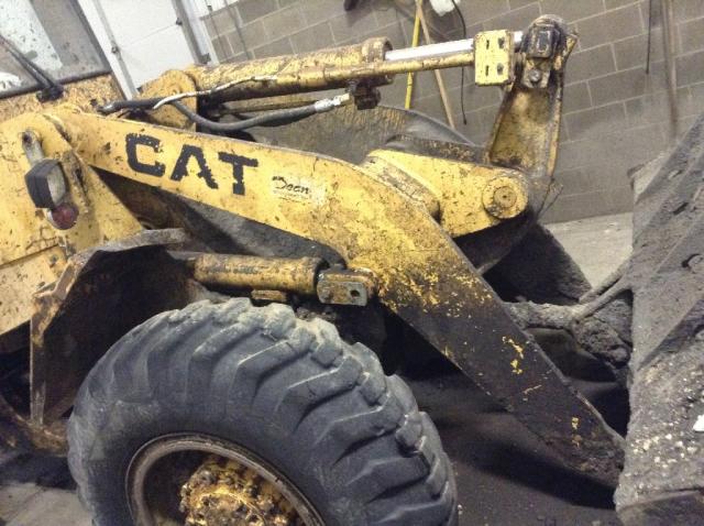 CAT 916 Loader Arm for Sale