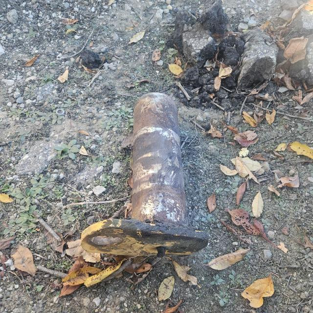 1995 Komatsu WA380-1 Equip Pin