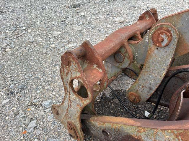 2006 Volvo L120E Quick Coupler: P/N VOE11157800