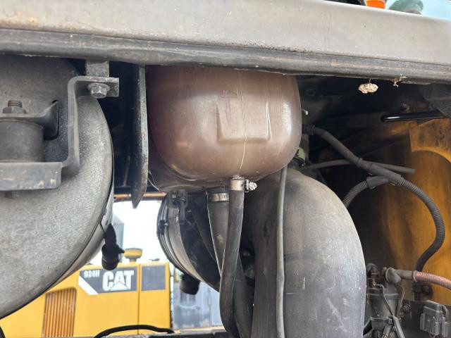 2006 Volvo L120E Radiator Overflow Bottle: P/N VOE 11110410