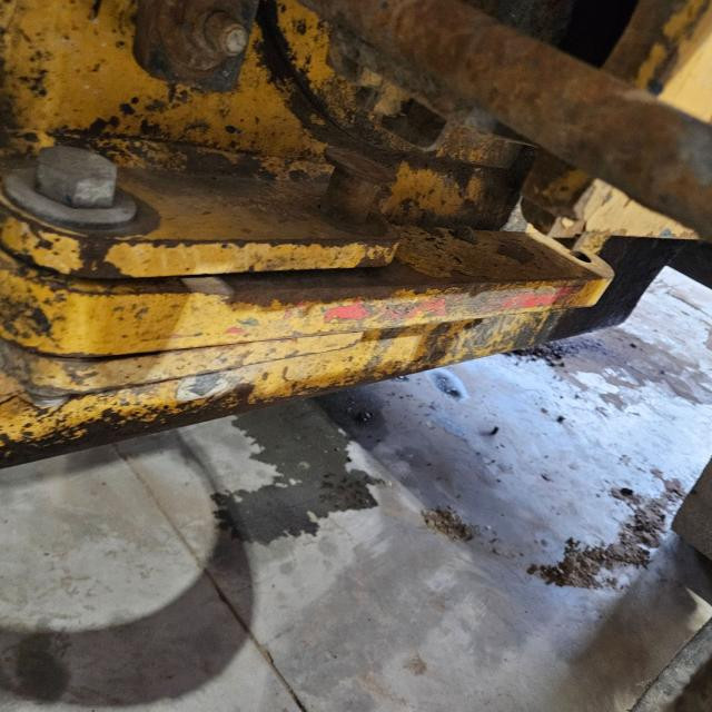 2004 John Deere 744H Equip Safety Support