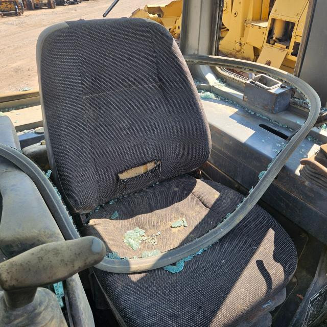 2004 Komatsu D61EX-12 Seat