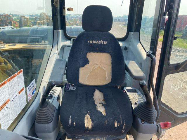 2004 Komatsu PC160LC-7 Seat: P/N 20Y-57-31100