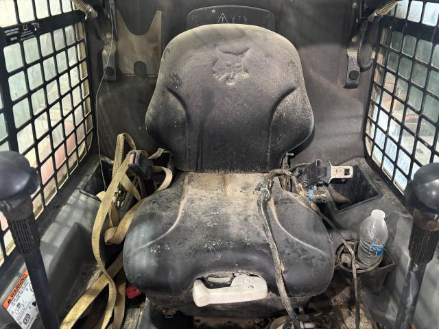 2016 Bobcat T750 Seat
