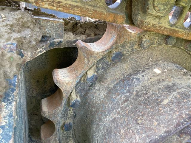 2004 Komatsu PC160LC-7 Right Sprocket: P/N 20Y-27-11582